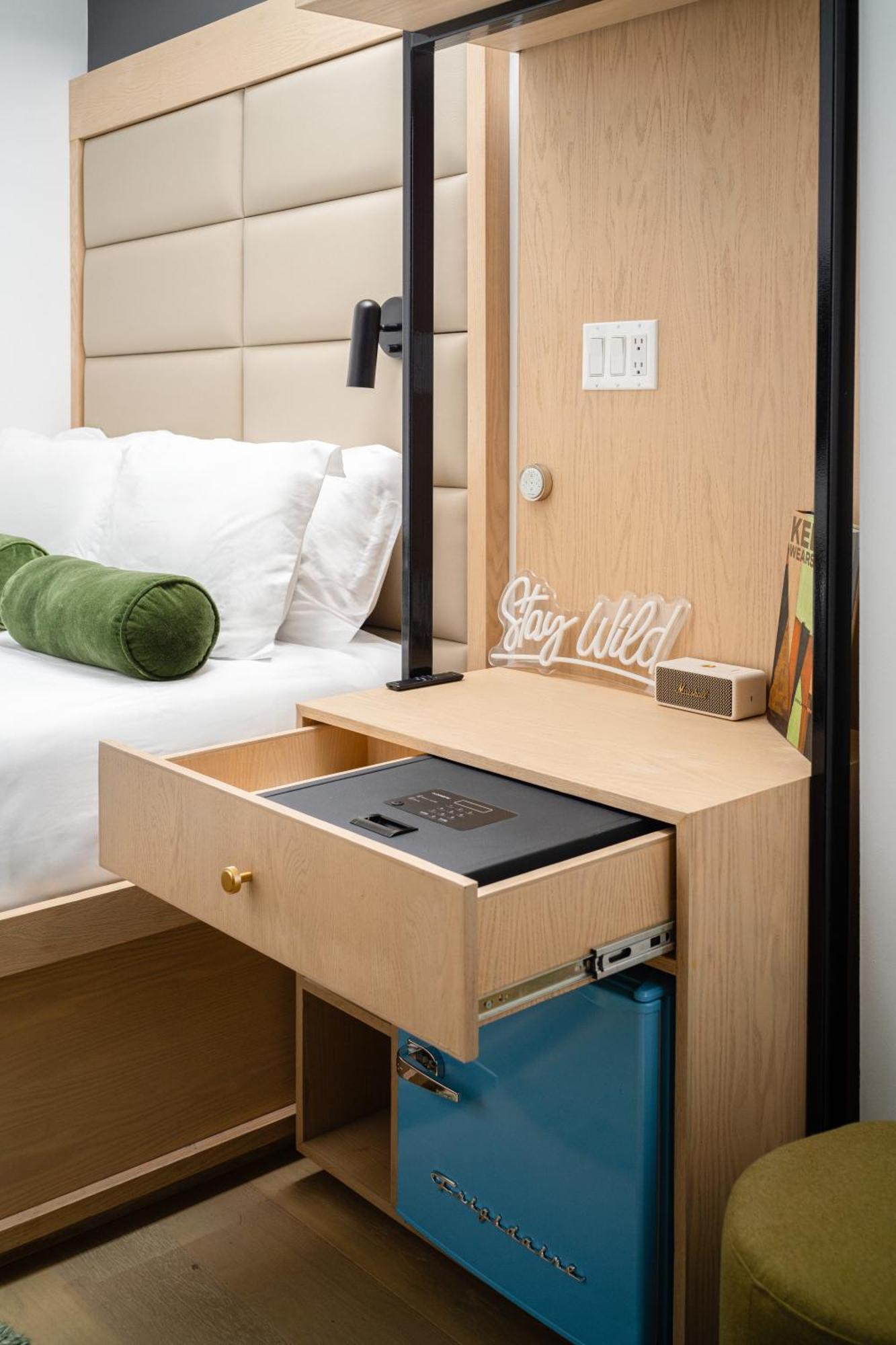Little Charlie Hotel Нью-Йорк Экстерьер фото